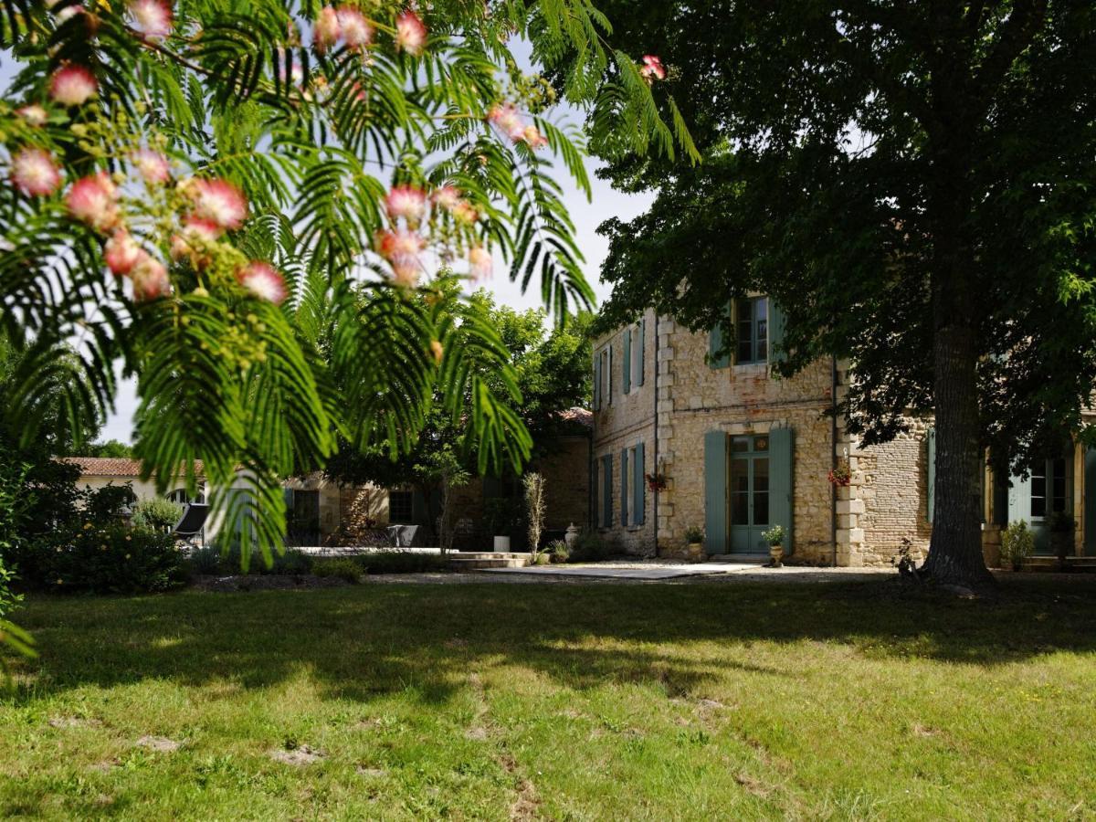 Chateau De L'Isle - Chambres D'Hotes Castelnau-de-Médoc Exterior foto